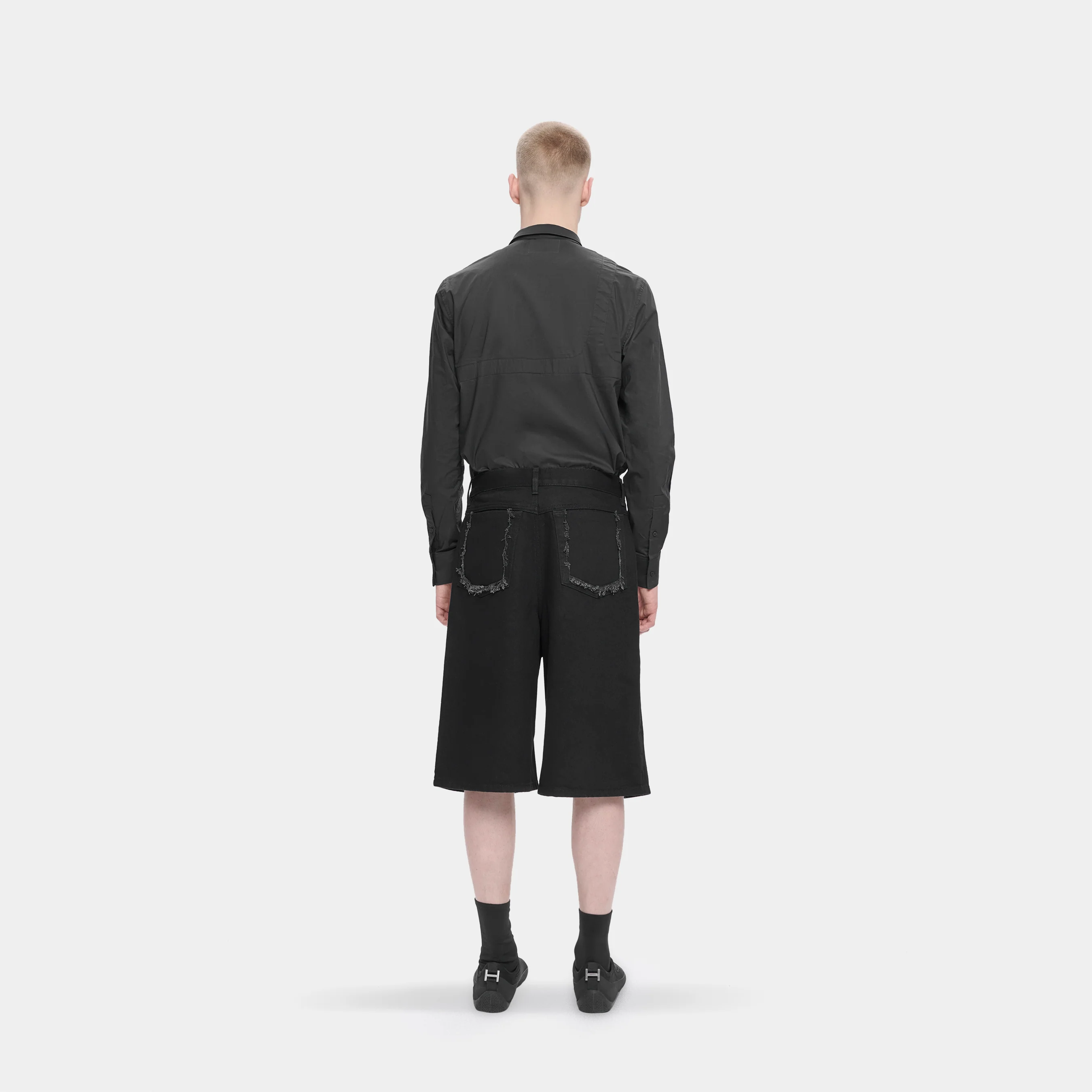 FENCE DENIM SHORTS - Image 3